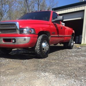 Meet your Posher, Dustin